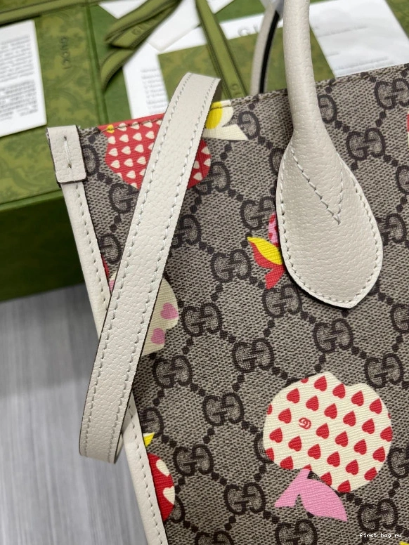 First bag ru tote GG GUCCI bag small 0808